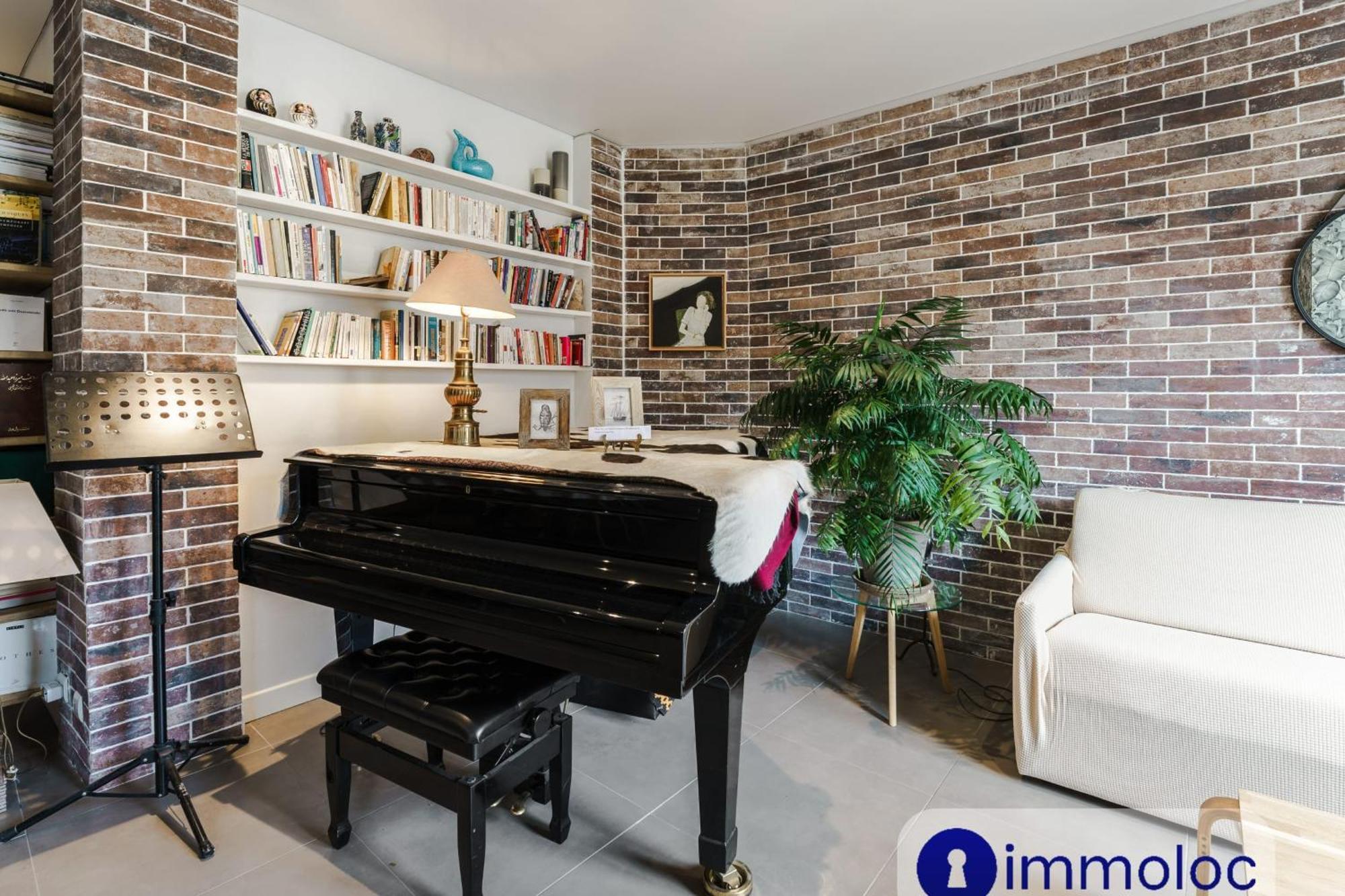 T2 District Liberation Apartment Nizza